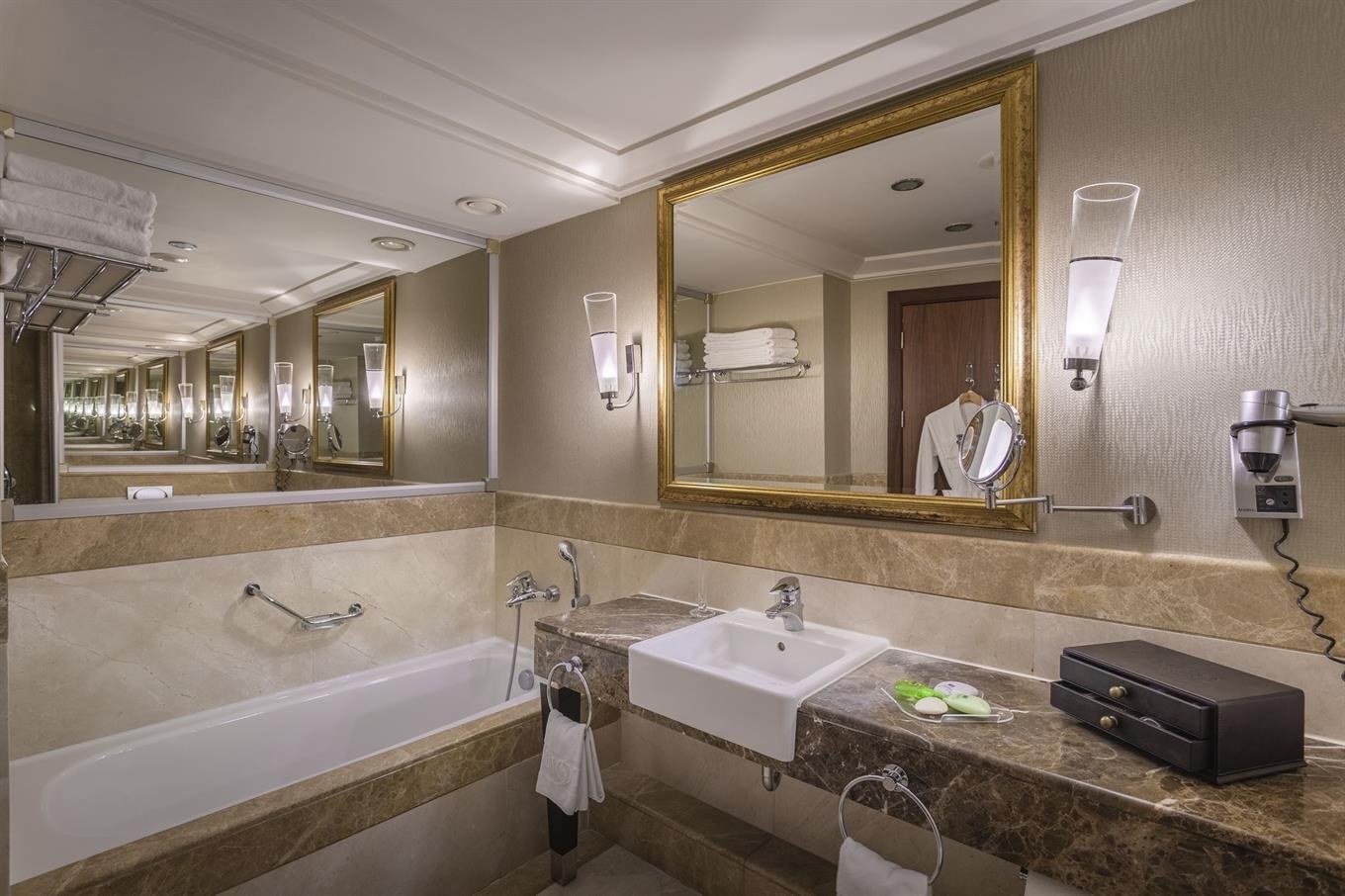 Calista Luxury Resort — Superior room side sea view
